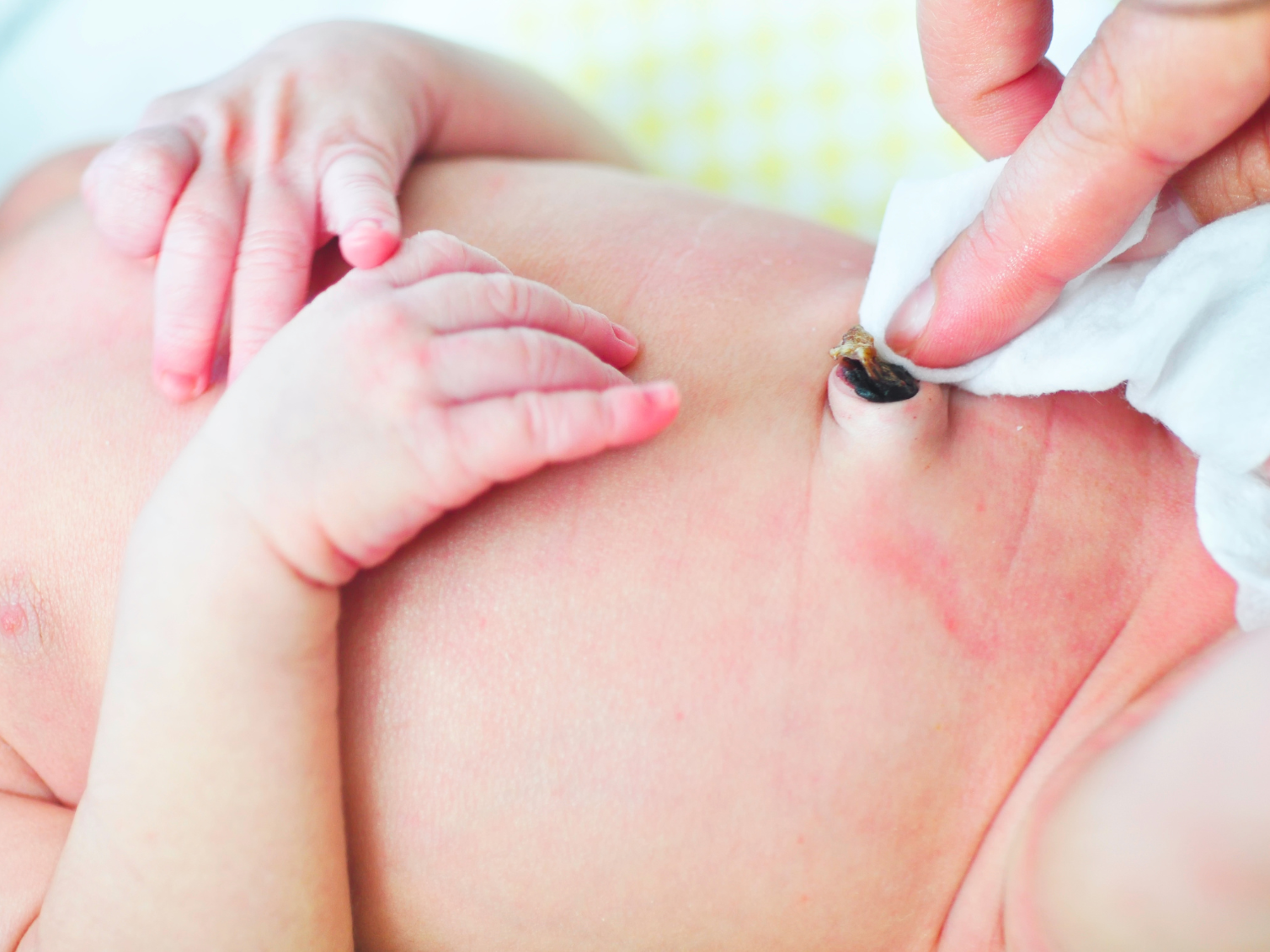 How to Clean a Baby Belly Button